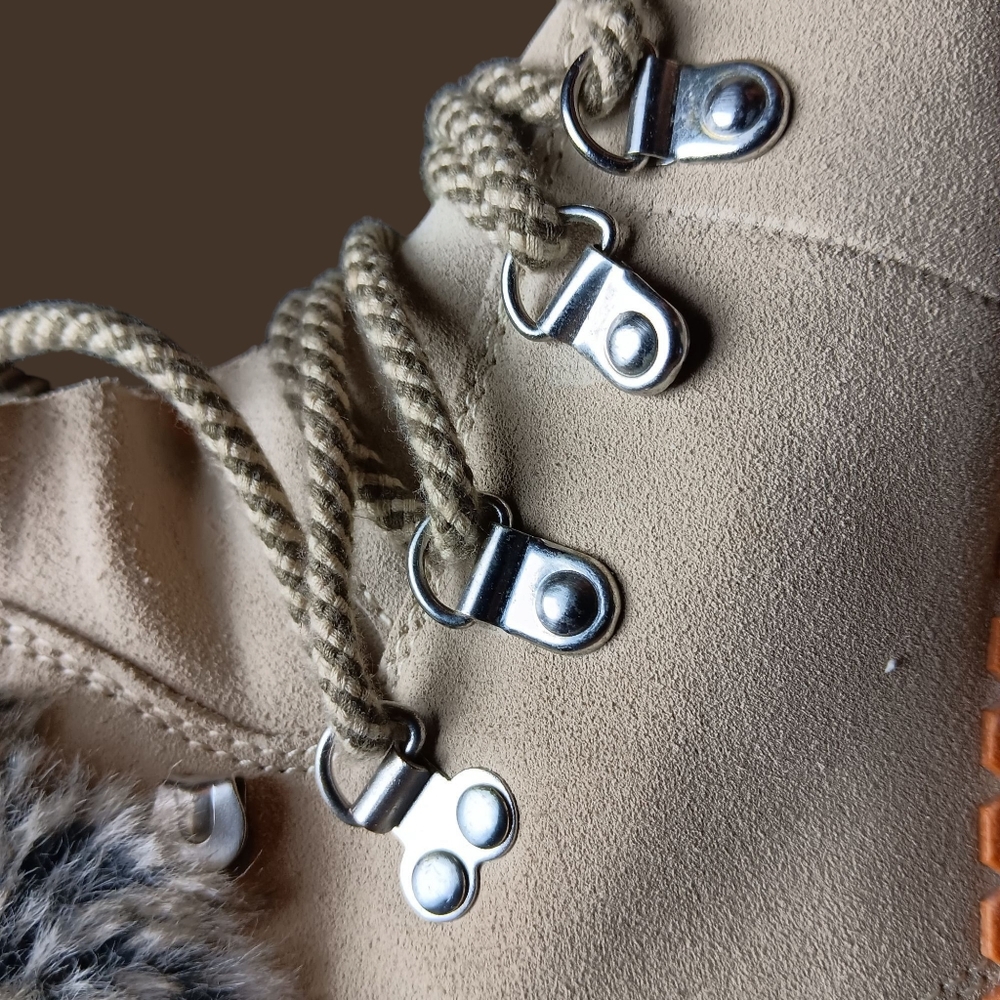 Boots! - Picture 2 of 4